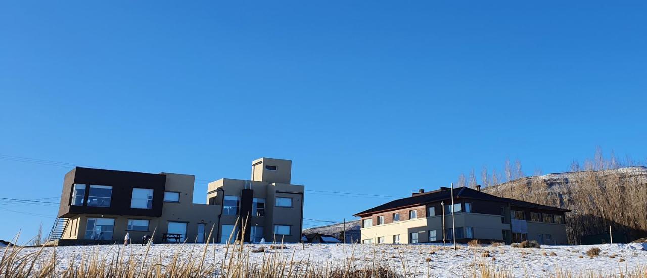 Tierra Tehuelche Hosteria Y Aparts El Calafate Buitenkant foto
