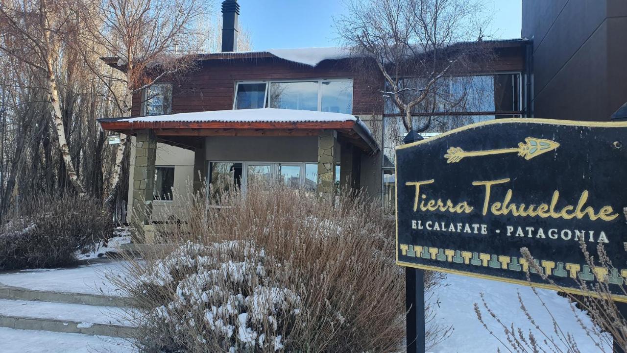 Tierra Tehuelche Hosteria Y Aparts El Calafate Buitenkant foto