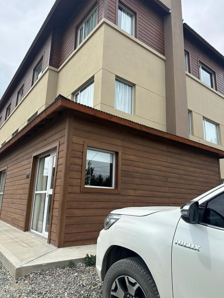 Tierra Tehuelche Hosteria Y Aparts El Calafate Buitenkant foto