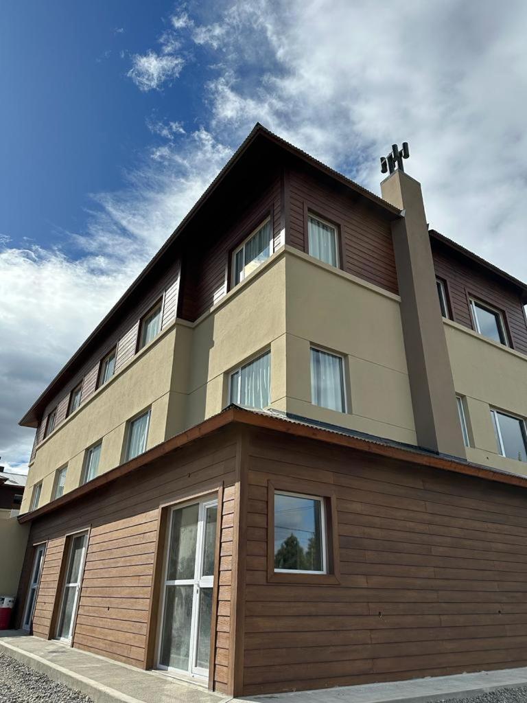 Tierra Tehuelche Hosteria Y Aparts El Calafate Buitenkant foto