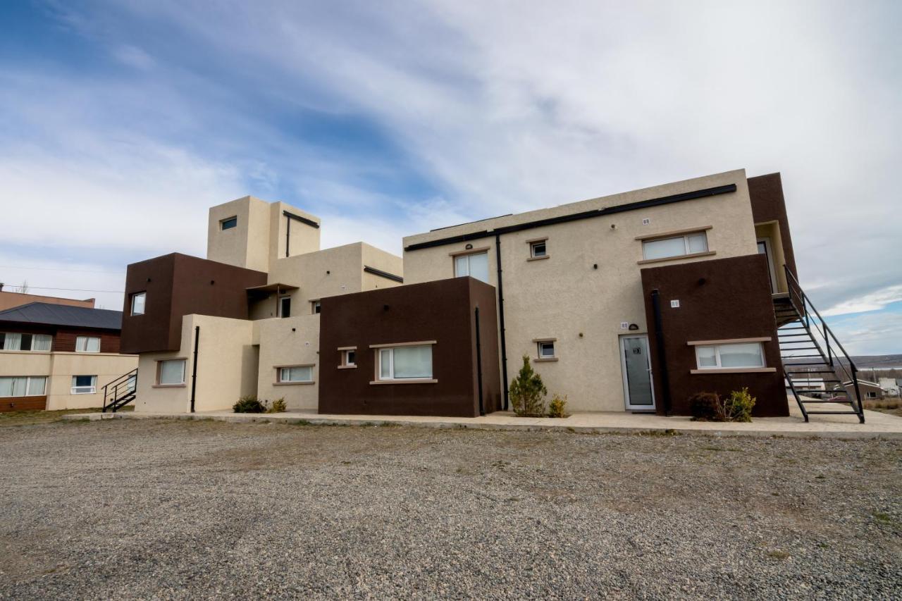 Tierra Tehuelche Hosteria Y Aparts El Calafate Buitenkant foto